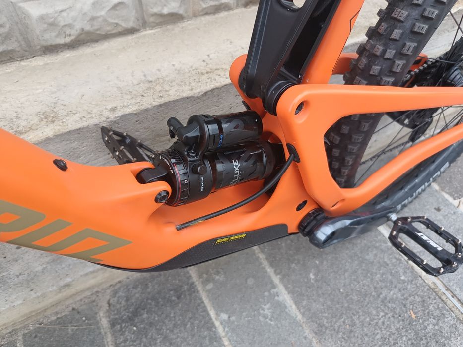 Santa Cruz Hightower 29 carbon