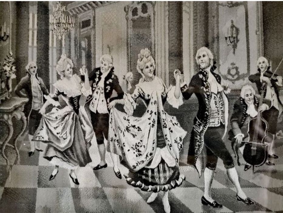 Антикварни танцови етюди картини гоблени коприна ръчно изработени 2 бр