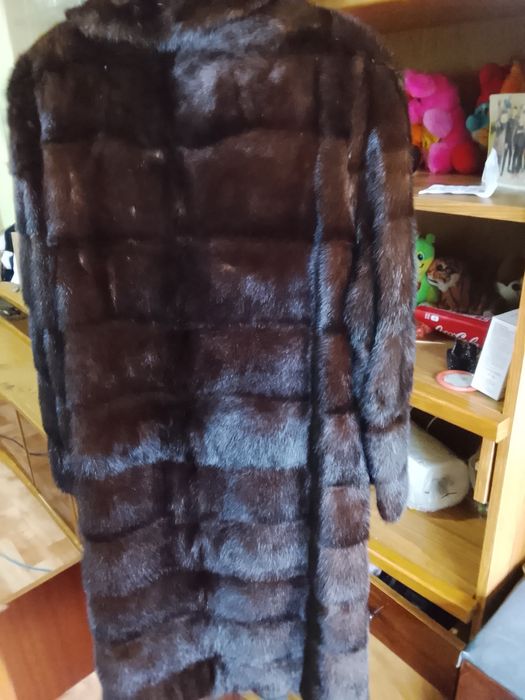 Продаю норковую шубу