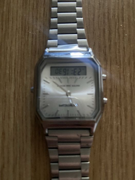 Vând ceas tip casio