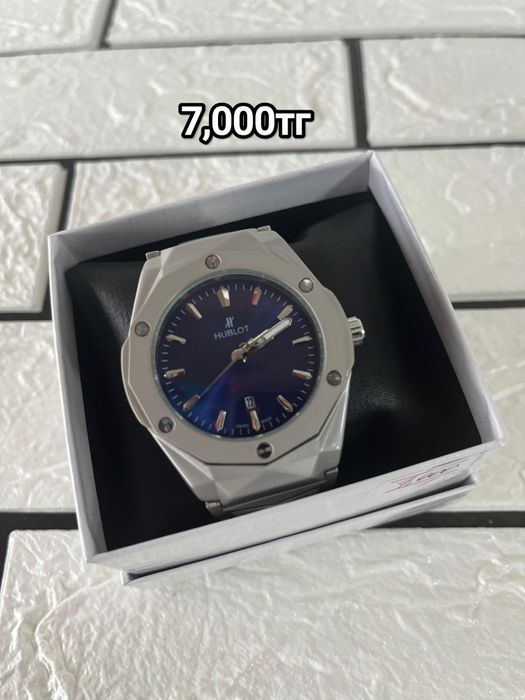 Наручные часы новые