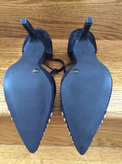 Нови Дамски обувки BCBG номер 37.5