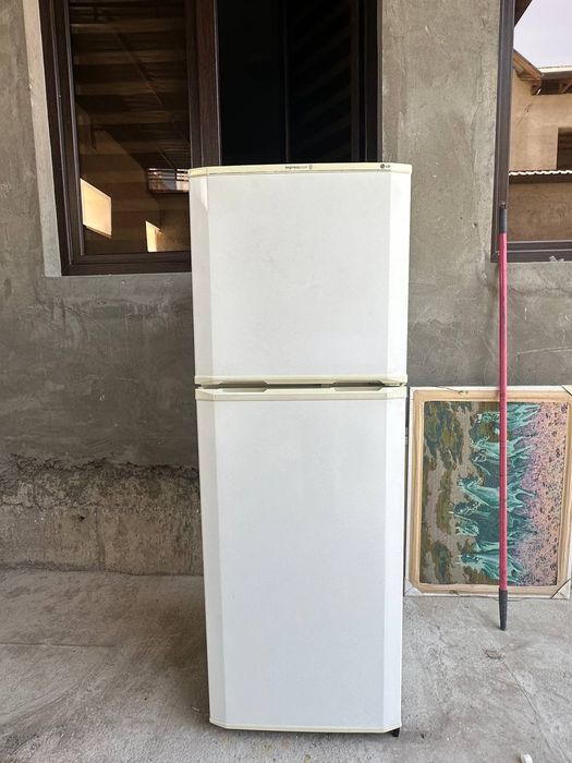 LG корейский холодильник