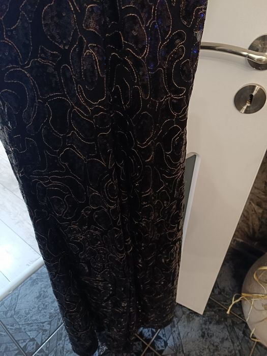 Официални рокли ..