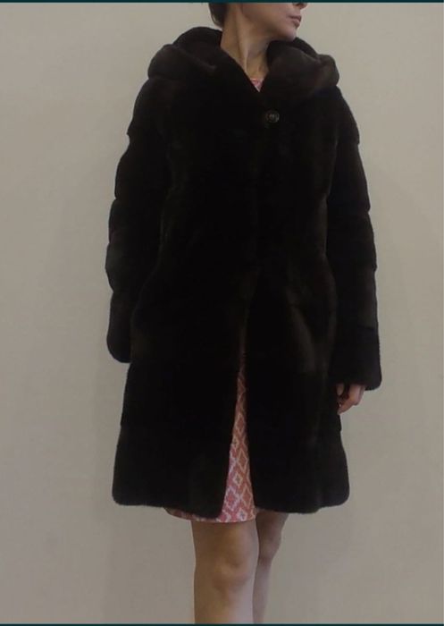 Продам шубу Blackglama