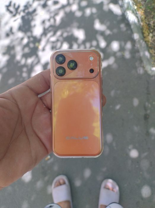Vând tel calus model iPhone 17 mini