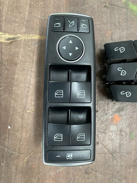 Butoane geamuri buton geam avarie mercedes w204 w212 c204 w212 glk