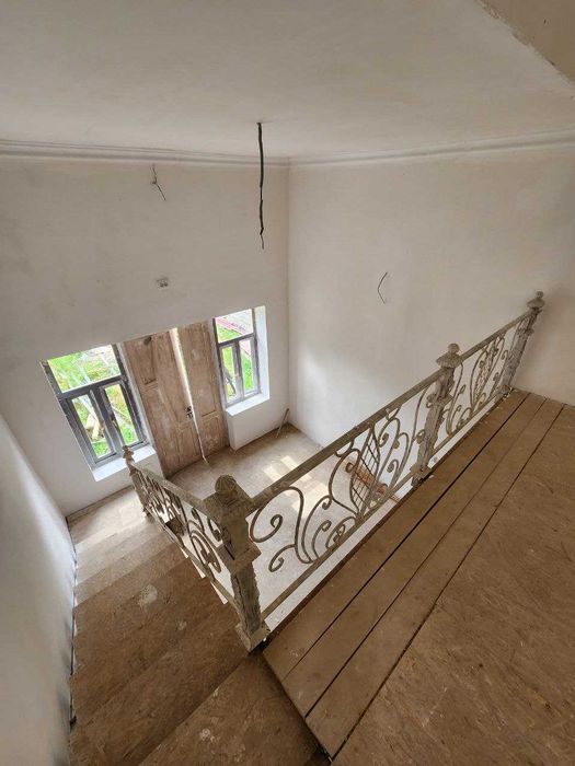 Янгибозор 5 соток земли с 2 студия-домами