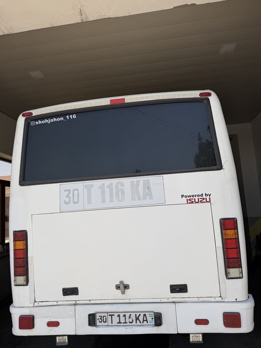 Isuzi avtobus sotiladi