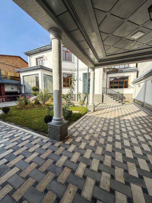 Продается красивый, благородный, штучный дом класса "А"