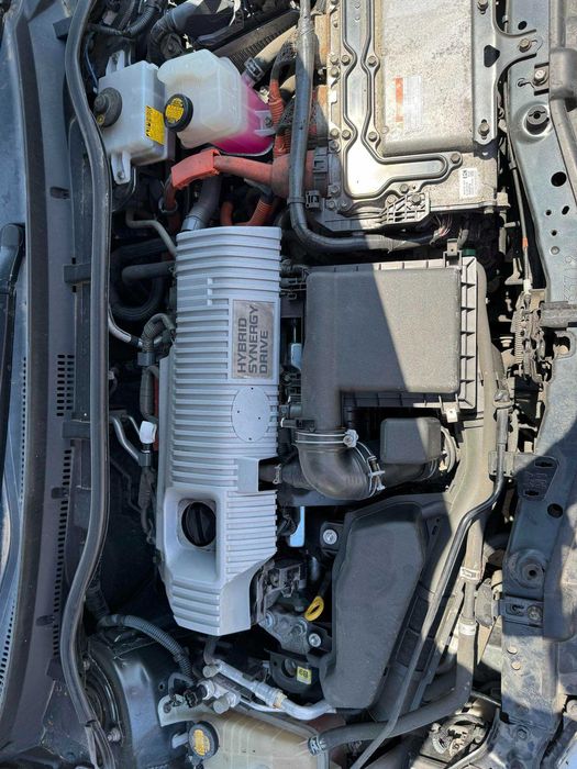 Тойота Аурис Хибрид