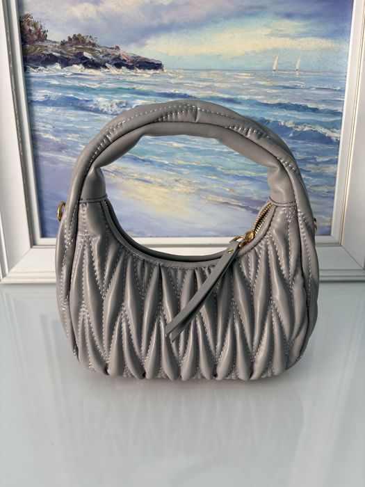 Дамска чанта – М1U М1U + подарък