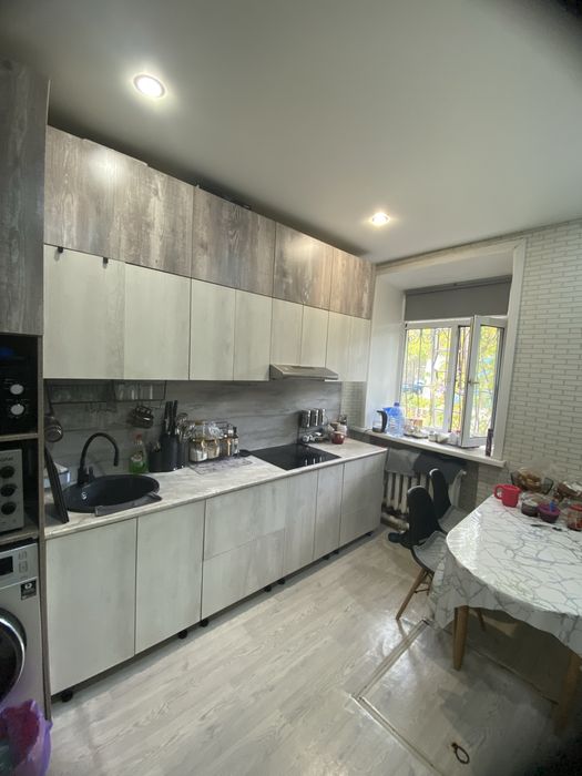 Продам 3 комнатную квартиру