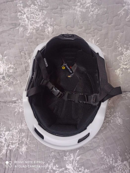 Casca schi ski ciclism Giro Neo Mips.