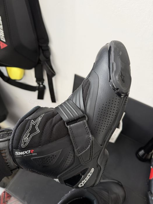 alpinestars incaltari moto