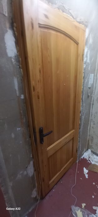 Продам двери б/у