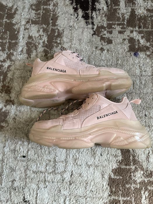 Vand balenciaga triple s roz