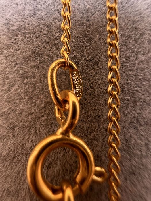 Продам золотую цепочку.