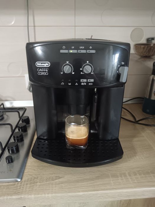 Vând expresor cafea DeLonghi