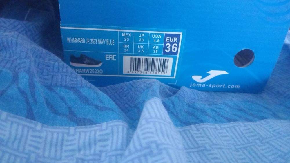 Papuci Joma ca noi cu etichetă