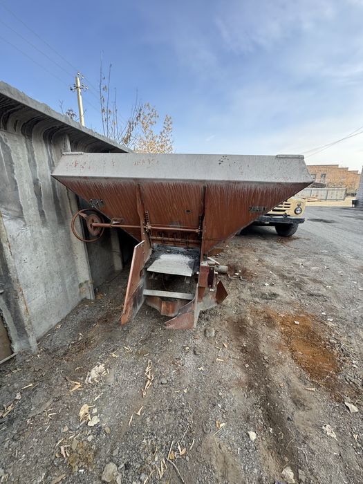 Продам бункер сейлка для сыпучих