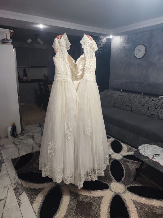 rochie de mireasă