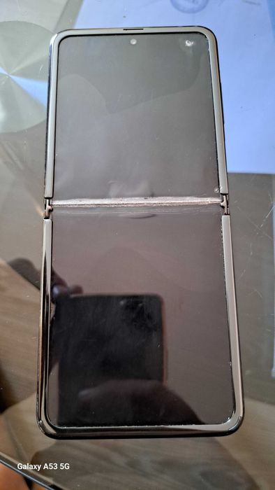 Samsung Z flip 2 sotiladi