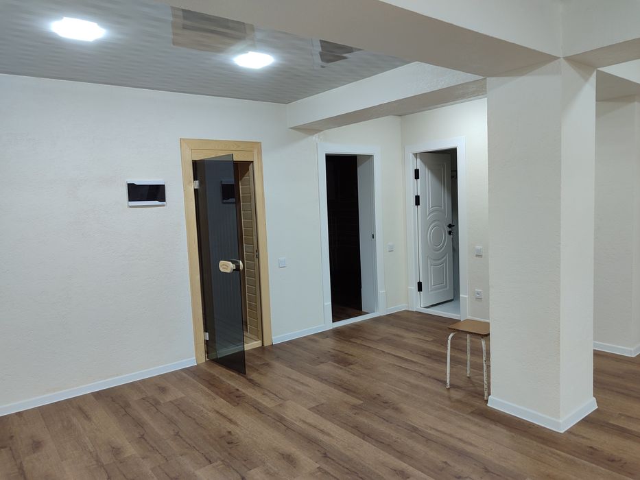 Сдаётся в аренду под офис или  гостиницу махаля Ракат