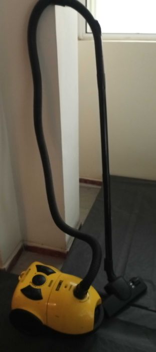 Прахосмукачка ZANUSSI 1600W