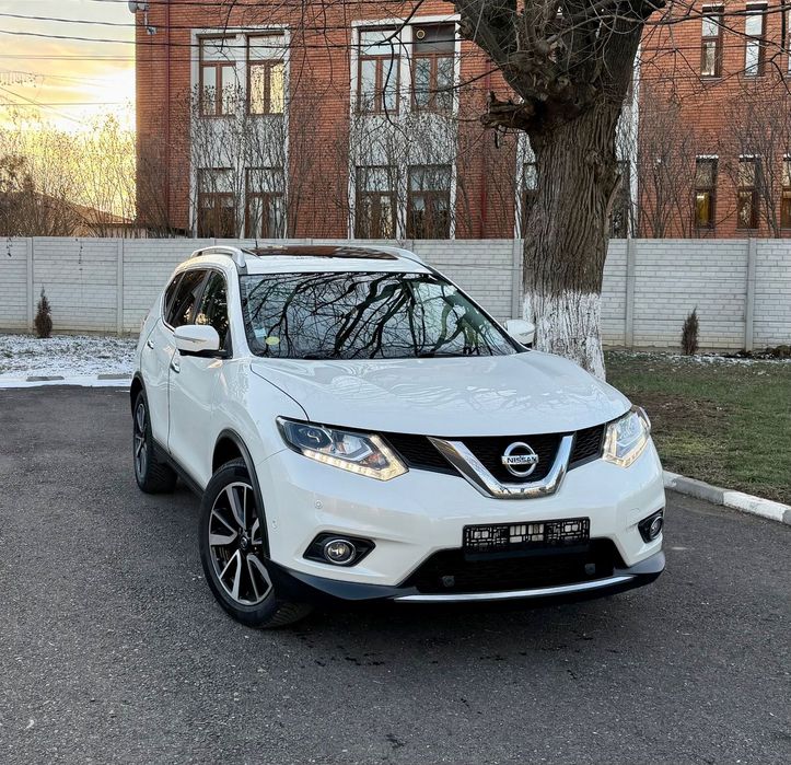 Nissan X-Trail Recent adusa / 4x4 / Tekna Edition