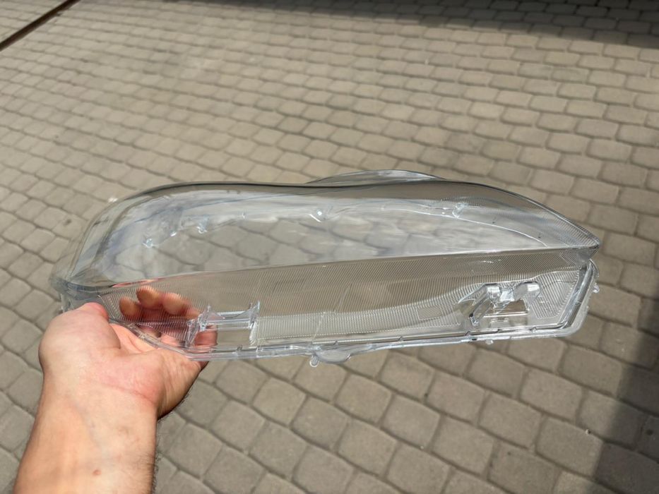 Стекло фар toyota prius 30