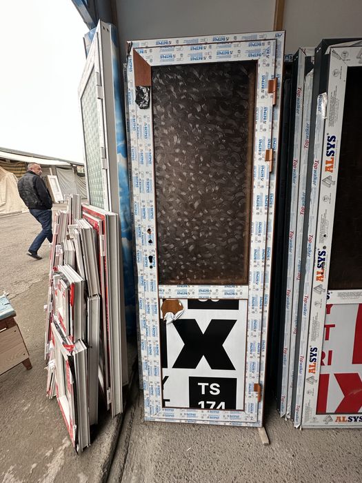 Akfa eshik va romlar