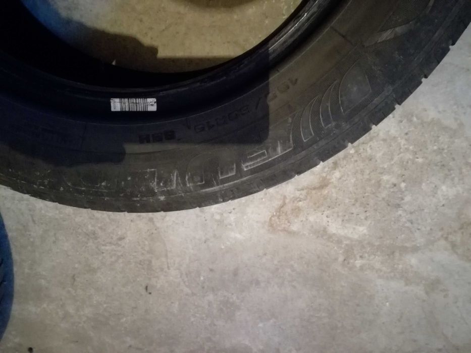 Продавам 3 броя Летни гуми-FULDA 195x60 R15