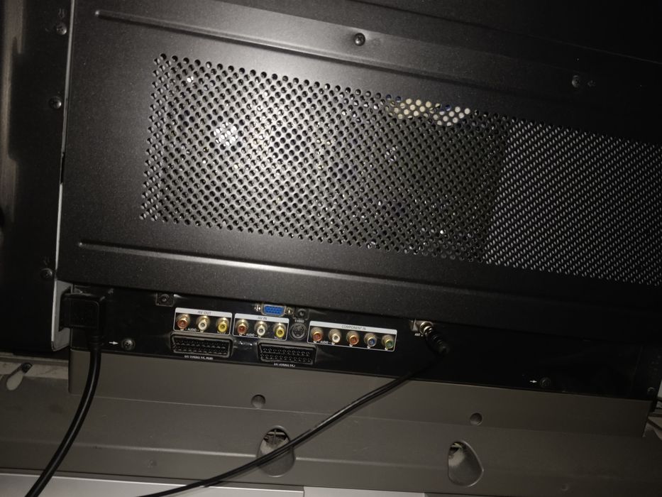 Телевизор большой