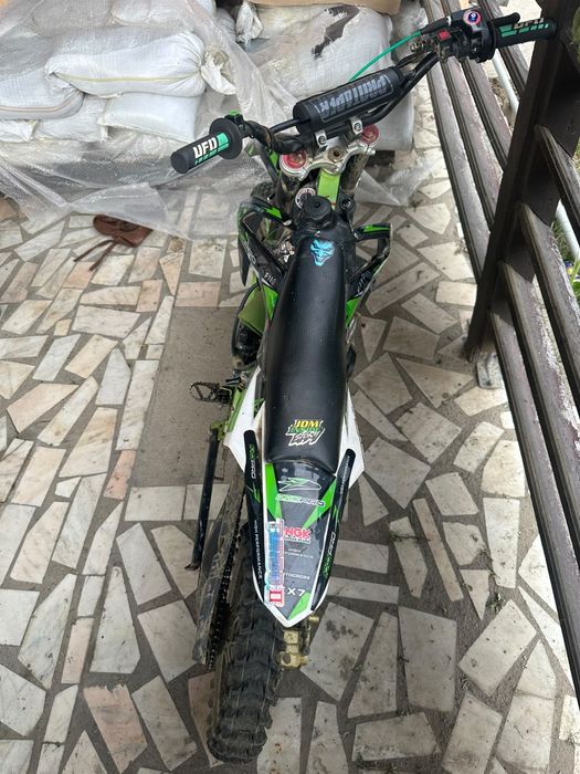 Cross 125 automat