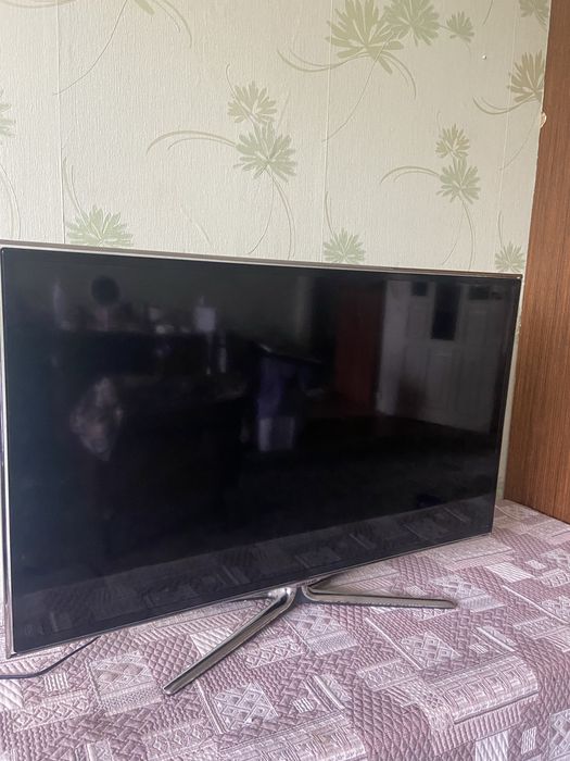 Продам телевизор самсунг smart tv СРОЧНО