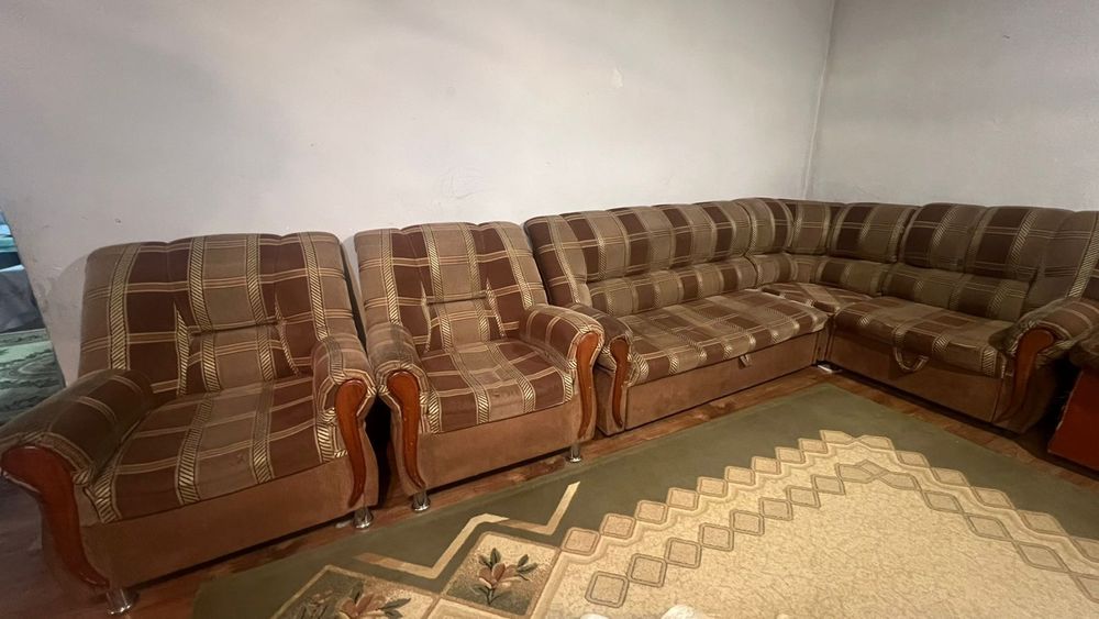 Продам диван с 2 - мя креслами за 15000 тенге, только самовывоз