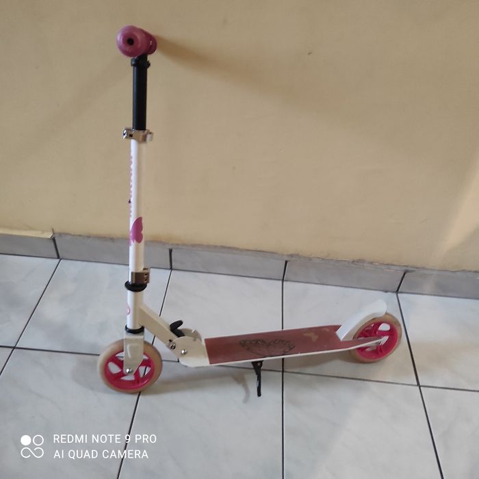 Продавам Детска тротинетка ARGUS MAKANI