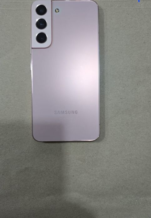 Samsung s22 in stare impecabila schimb doar cu iphone