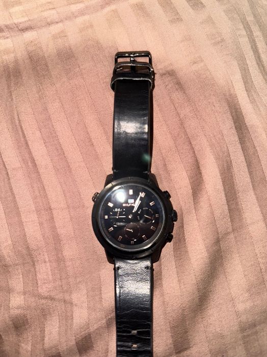 часы Tommy Hilfiger