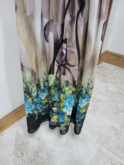 Продам шикарное женское платье