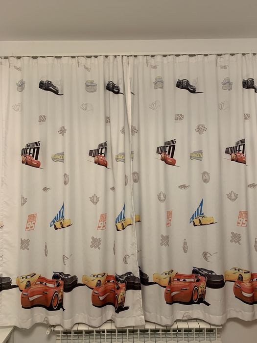 Perdea/draperie cu personaje din Cars