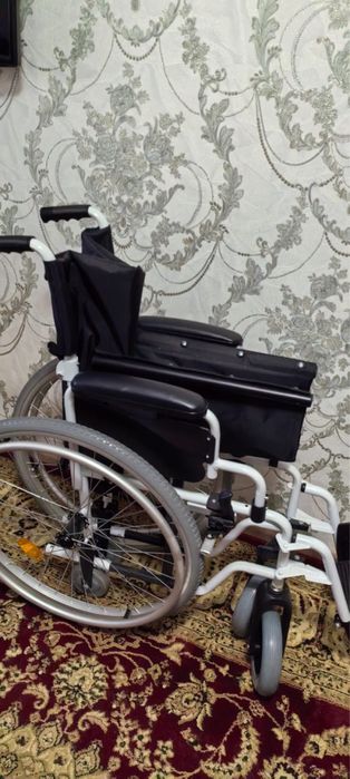 Инвалидная коляска