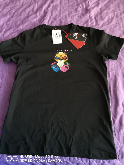 Чисто нова тениска с етикет. Размер М