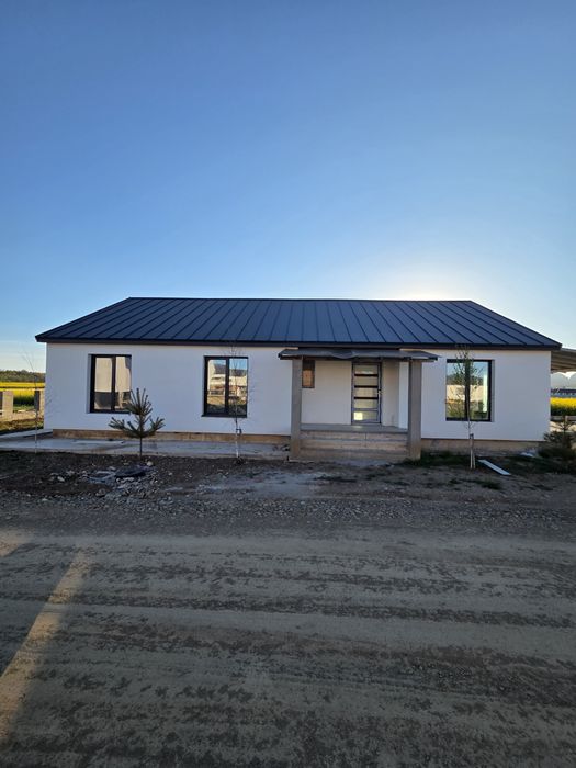 Casa Noua De Vânzare