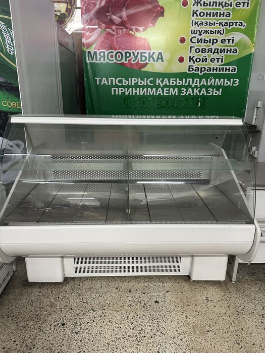 Холодильная витрина