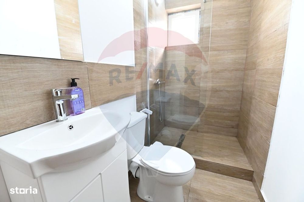 Pensiune premium Ranca-8 dormitoare cu bai proprii-afacere functionala