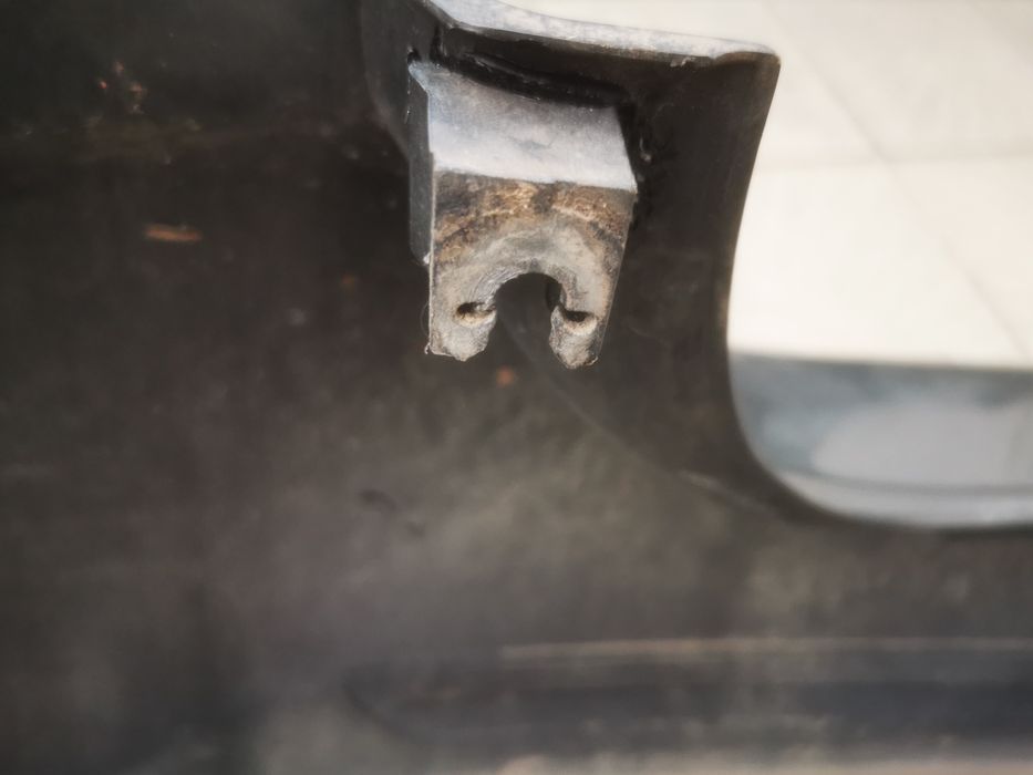 Задна броня Тойота Корола 2004г