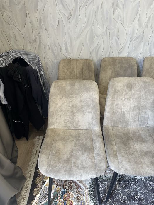 Продам стулья для зала