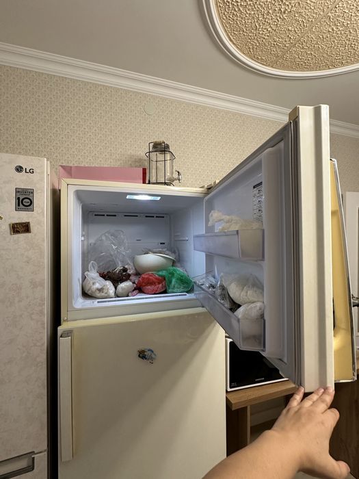 Продам холодильник